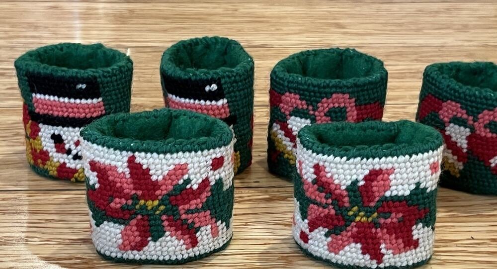 Lot Of 6 Christmas Needlepoint Napkin Rings Pointsetta Snowman Bells Vintage